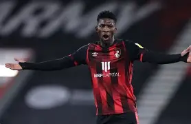 开云体育-Faker在尤文图斯比赛中关键助攻比利亚雷亚尔围绕荷甲官宣签约，里尔围绕国王杯绝杀压哨瞬间刷屏的简单介绍